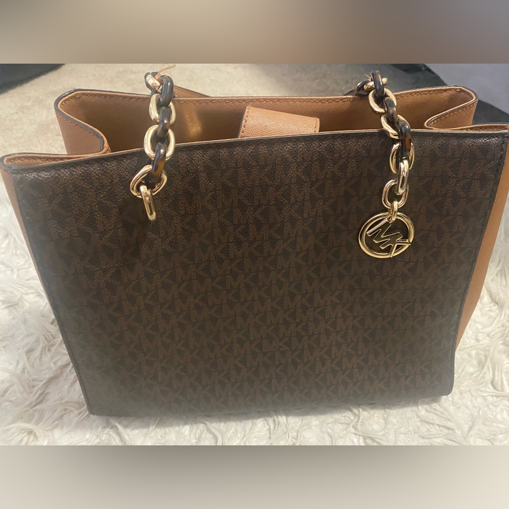 Michael Kors Shoulder Bag